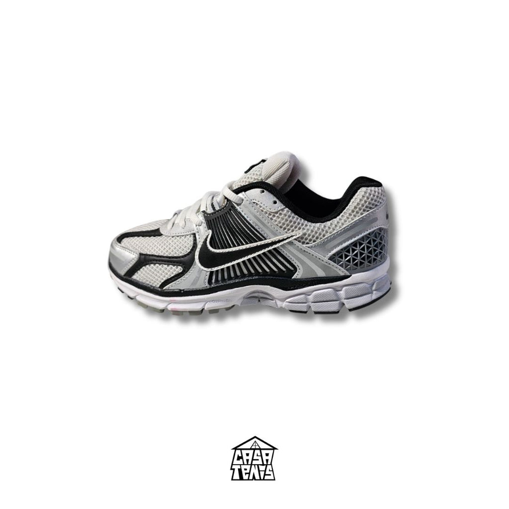 NIKE ZOOM VOMERO 5