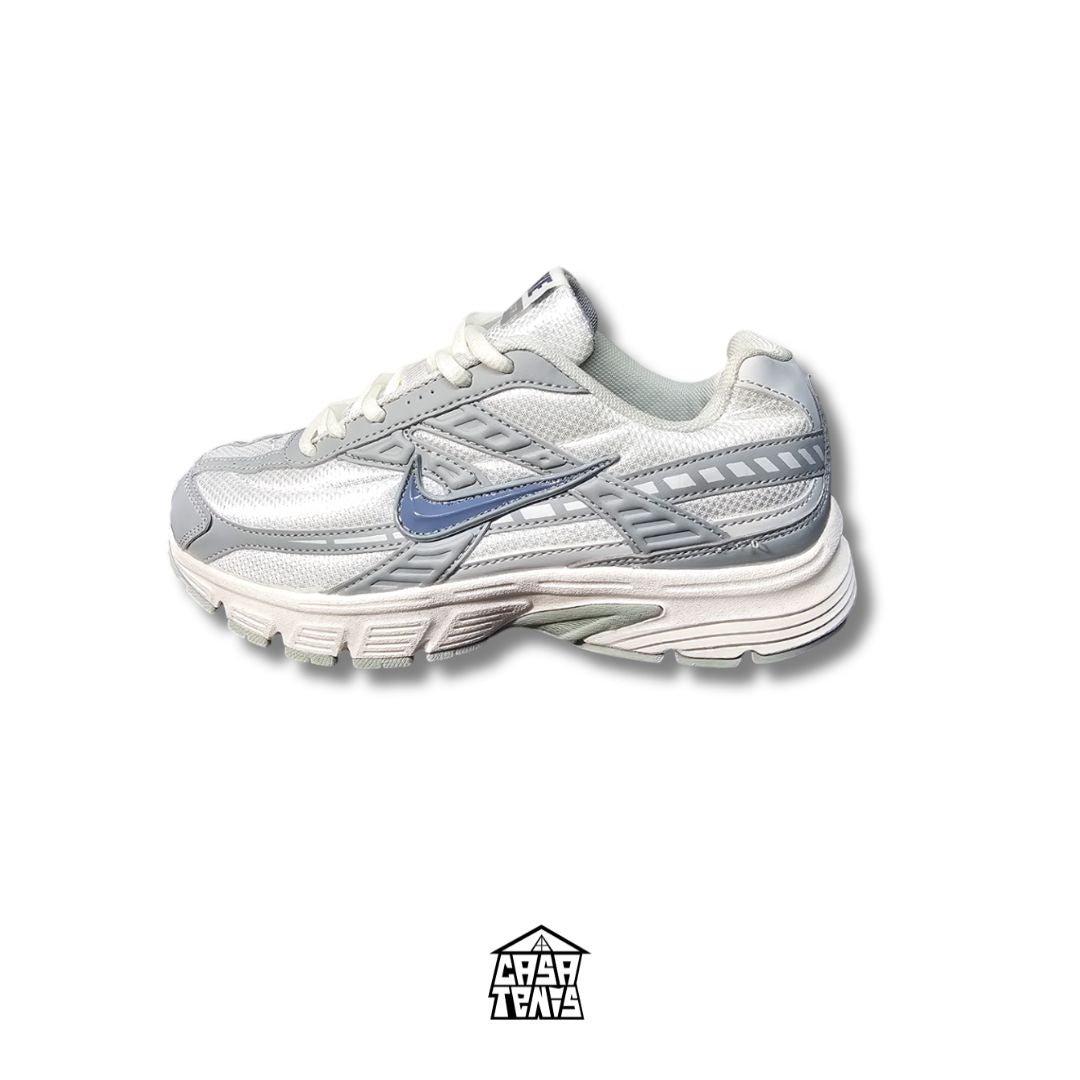 NIKE V2K RUN