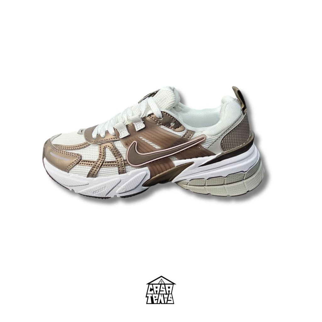 NIKE V2K RUN