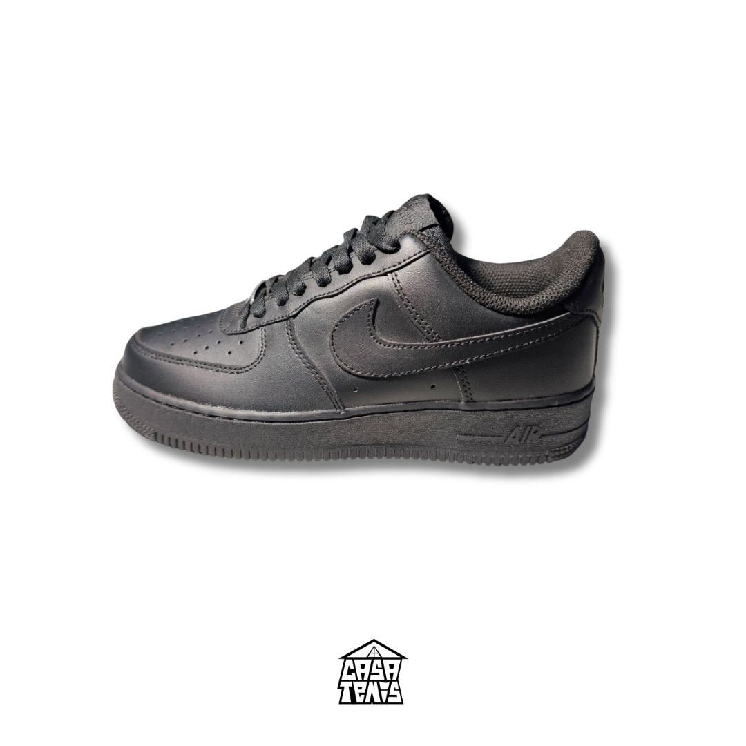 NIKE AIR FORCE ONE