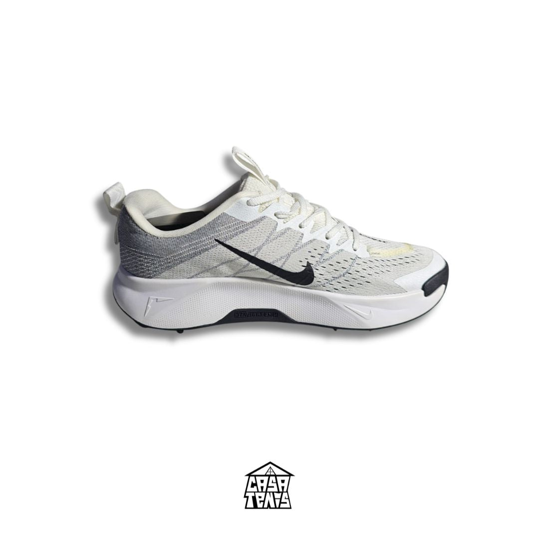 NIKE WILDHORSE 10 TRAIL RUNNING