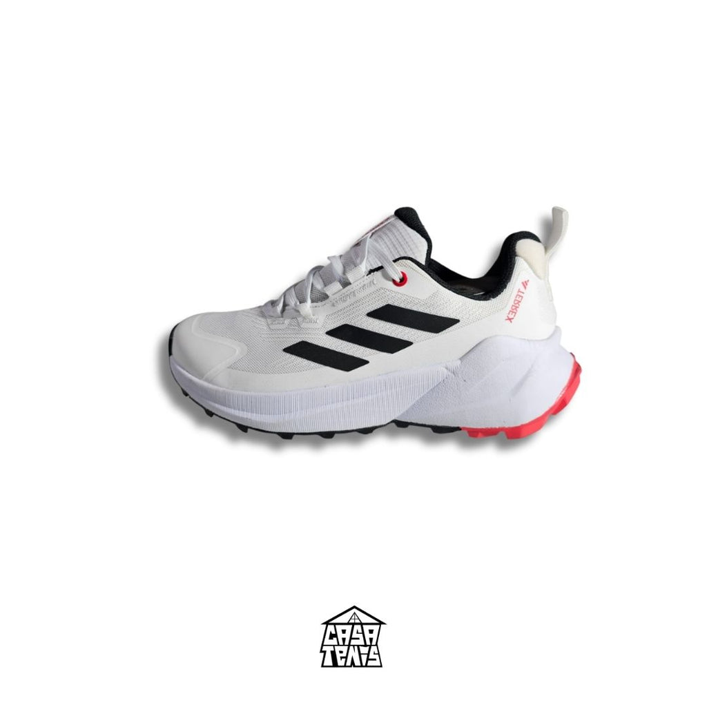 ADIDAS RUNNNiG TERREX
