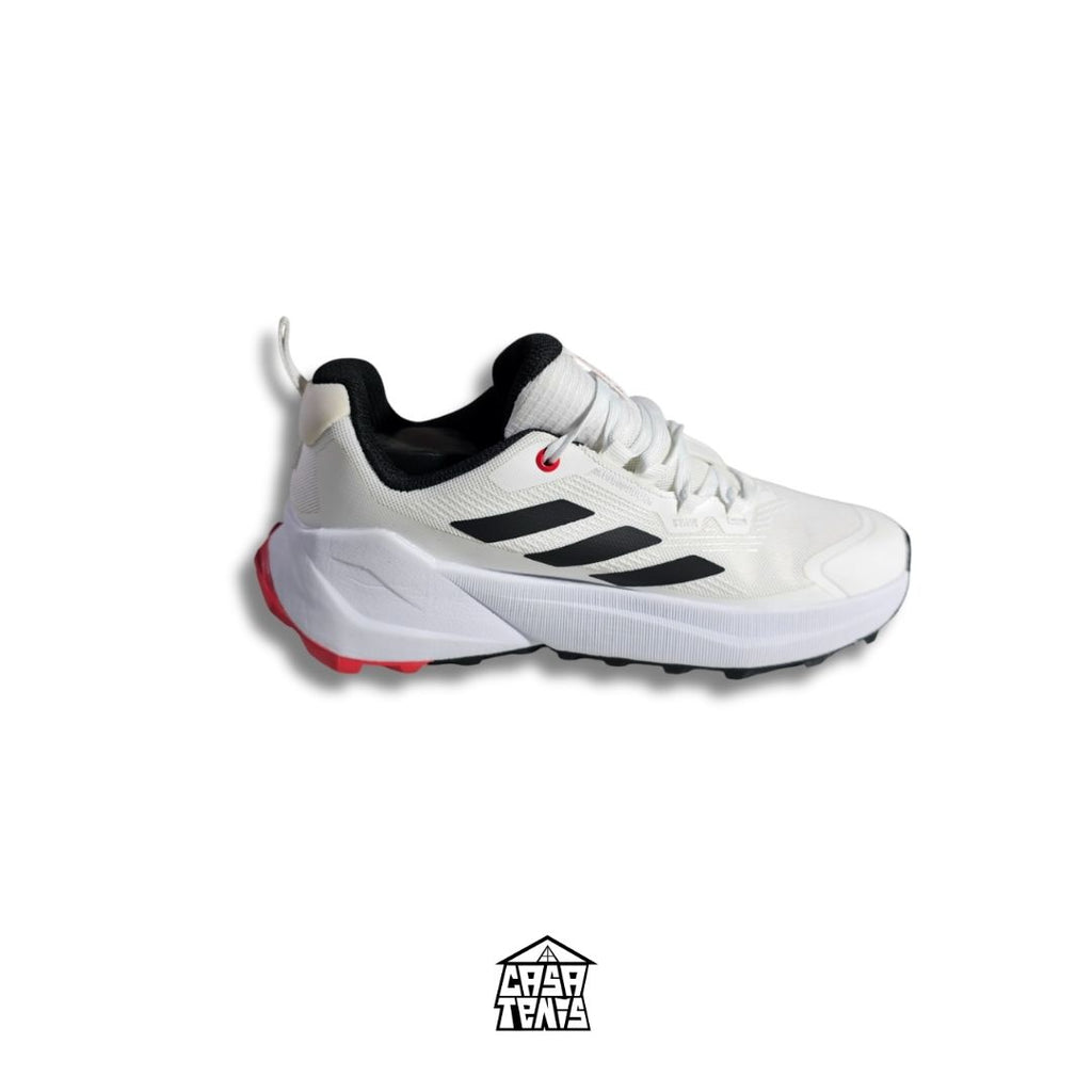 ADIDAS RUNNNiG TERREX