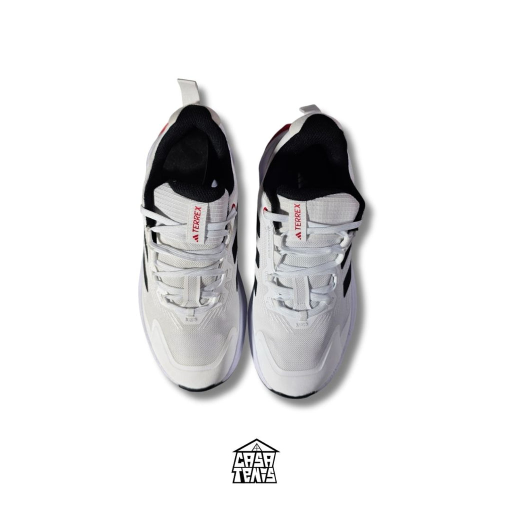 ADIDAS RUNNNiG TERREX