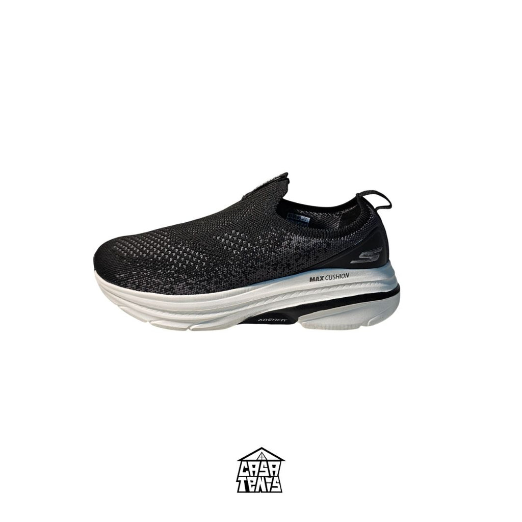 SKECHERS MAX CUSHIONING