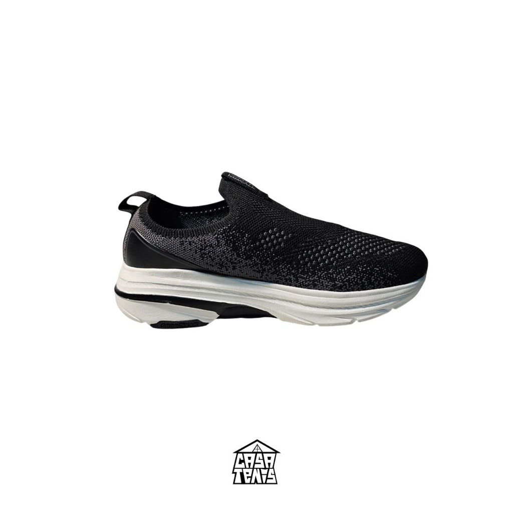 SKECHERS MAX CUSHIONING