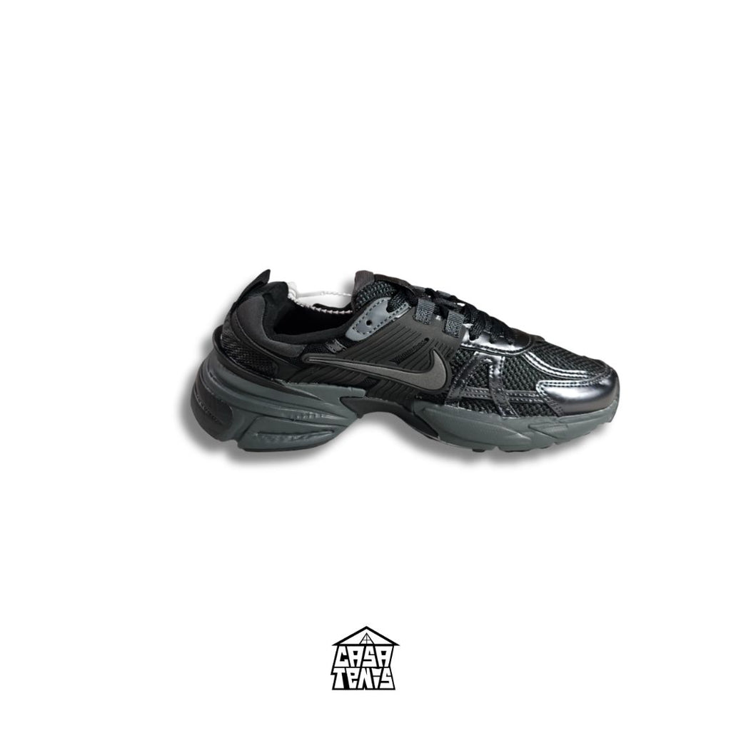 NIKE V2K RUN