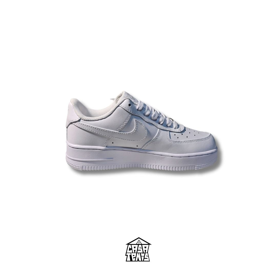 NIKE AIR FORCE ONE