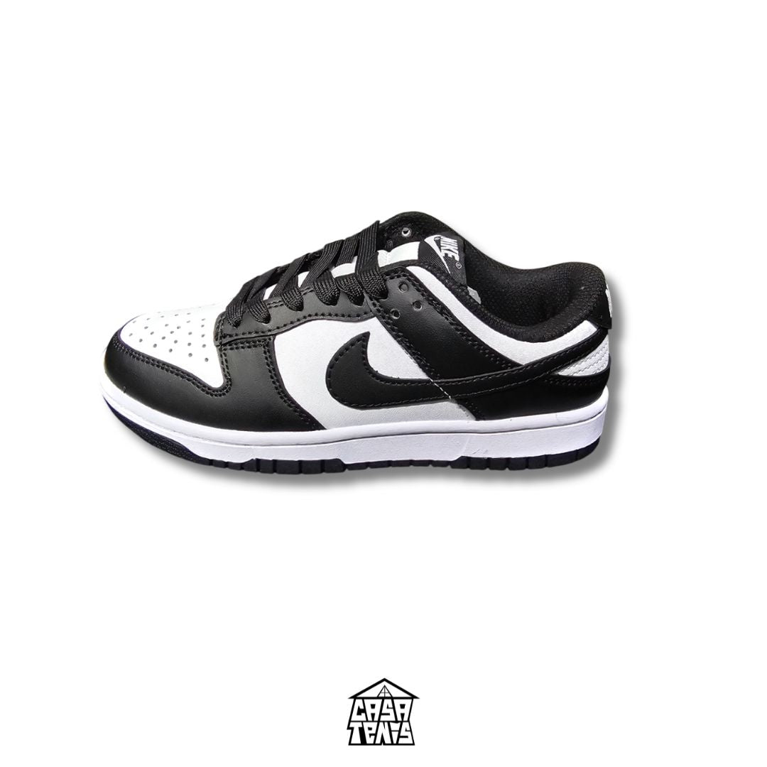 NIKE SB DUNK PANDA